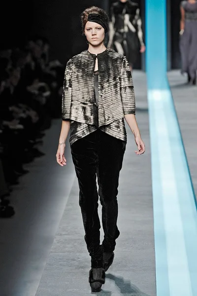 Look 38